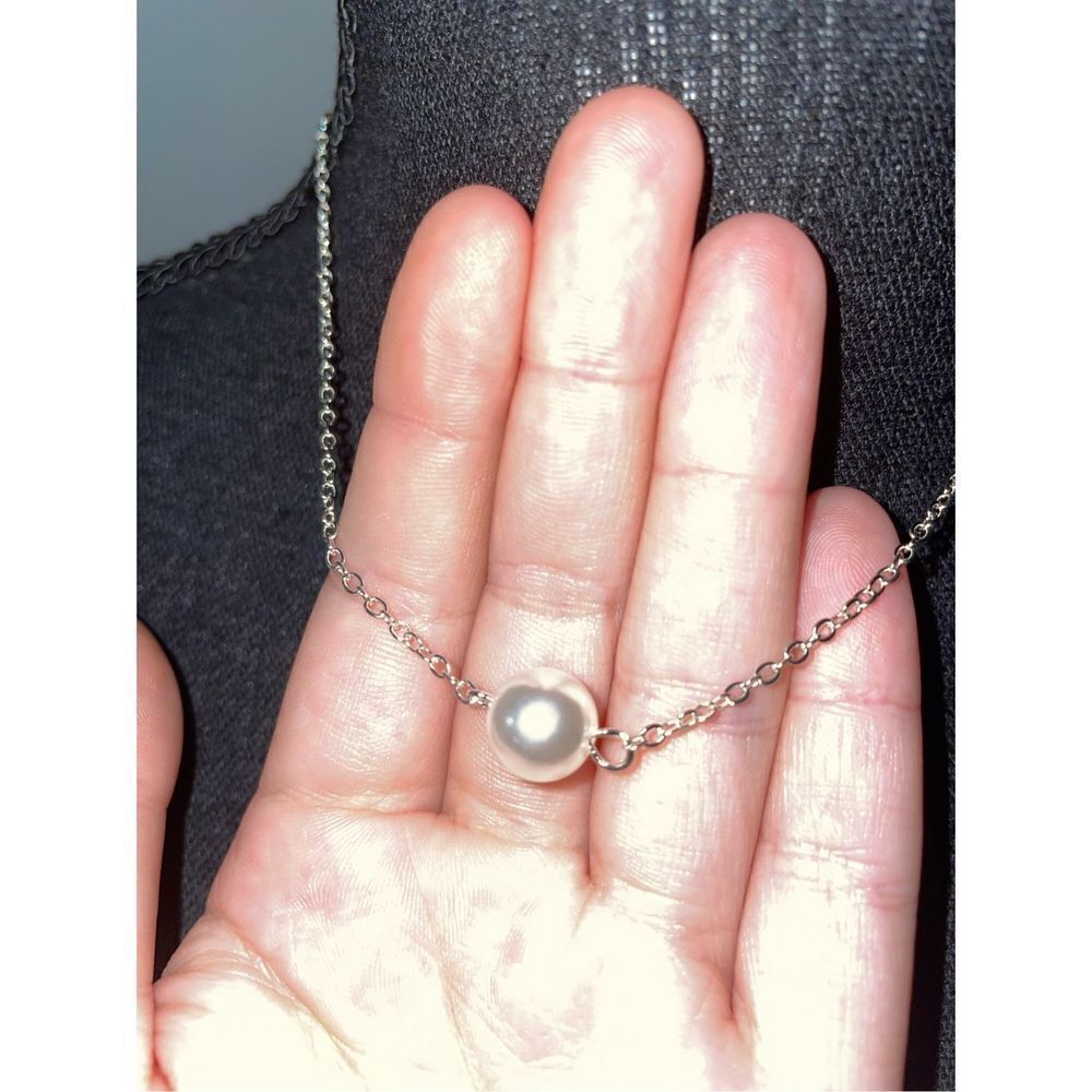 NWOT Big Pearl Necklace in Silver